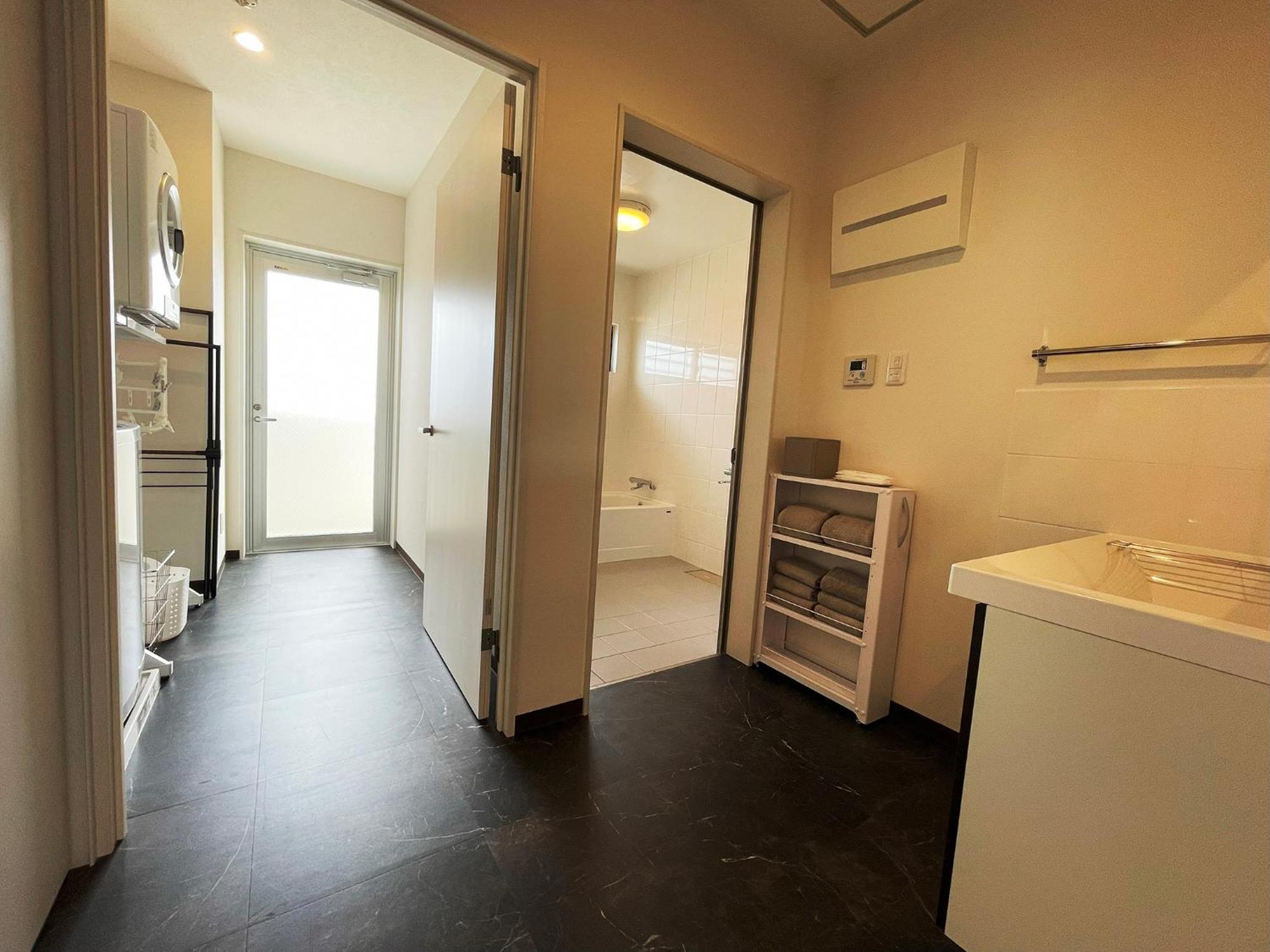 ＆Monde. Okinawa Arena Condominium Bagian luar foto